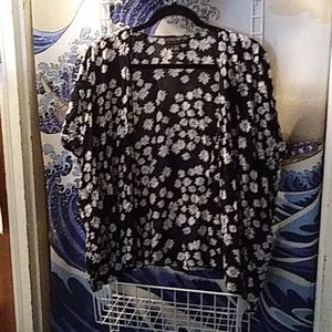 Forever 21+ Daisy Blouse